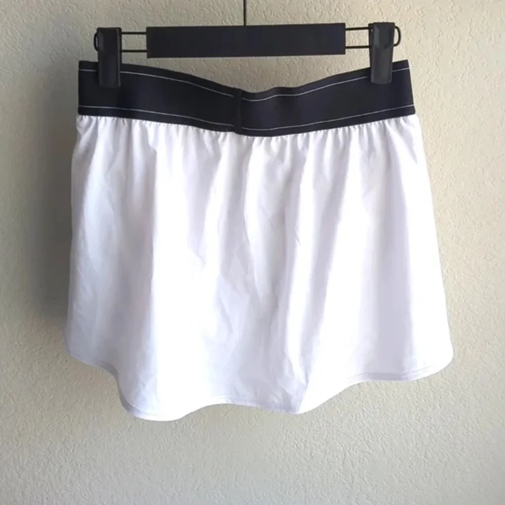 ALO Yoga Match Point Tennis Skirt - white
